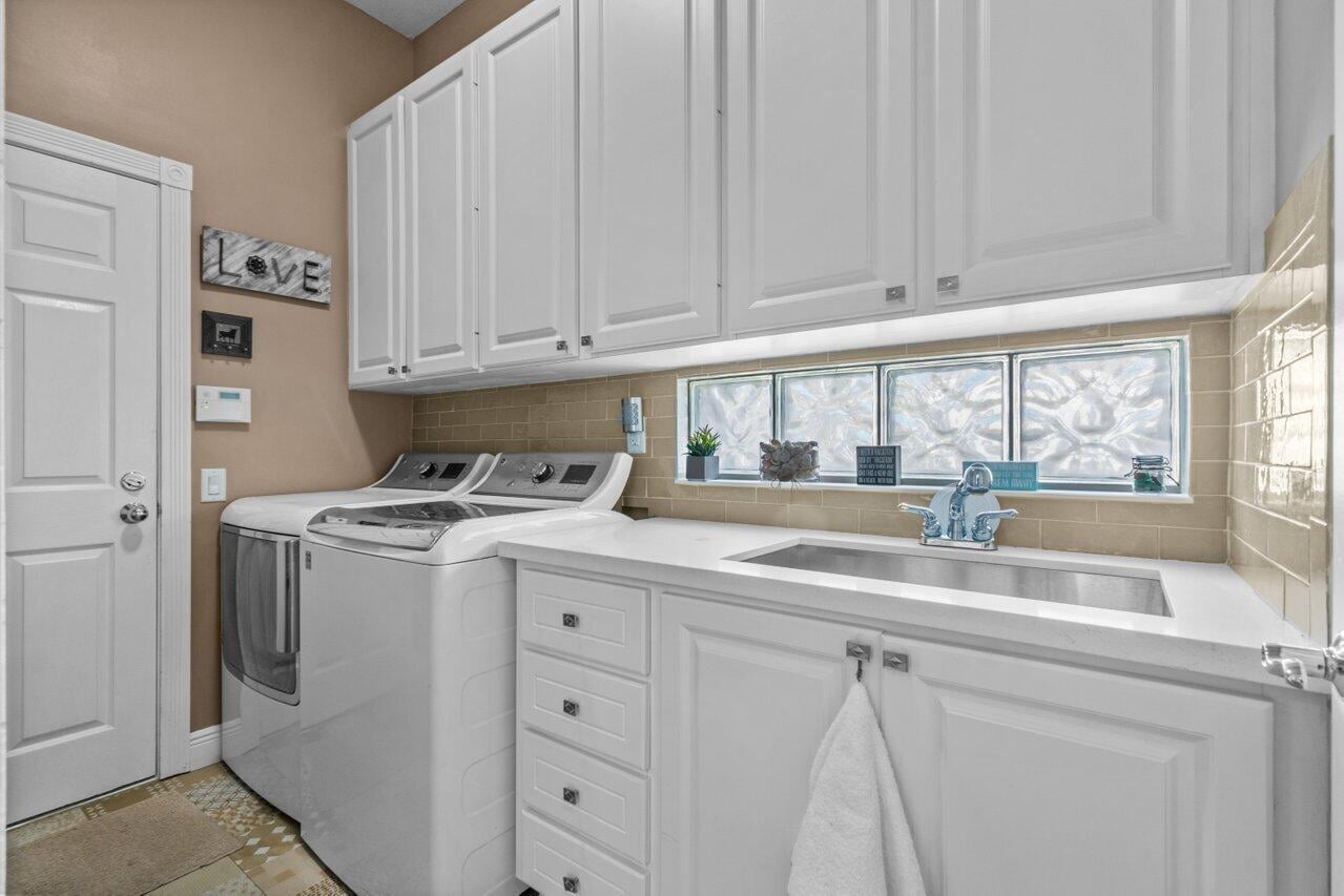 Residence photo 31
