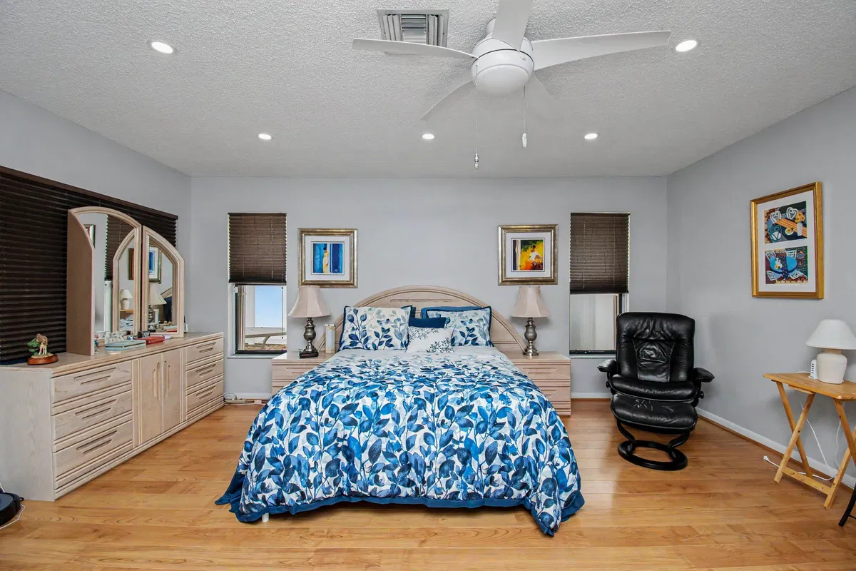 Residence photo 19