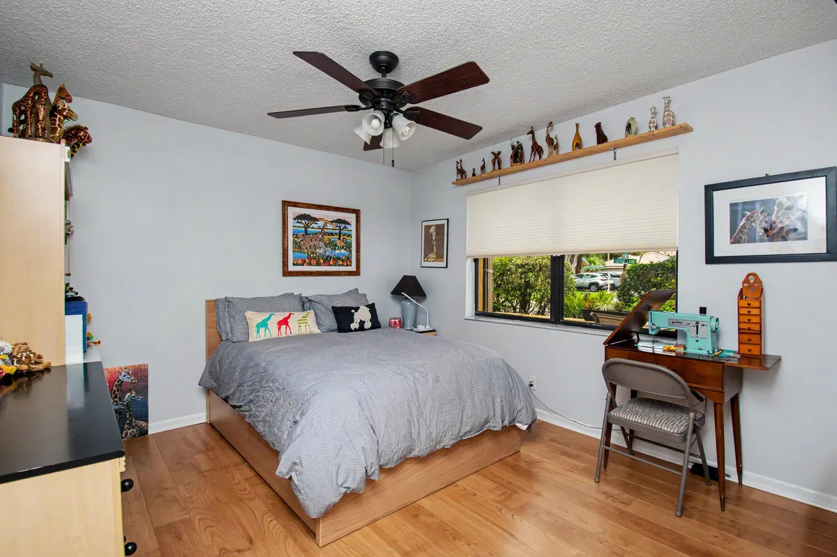 Residence photo 25