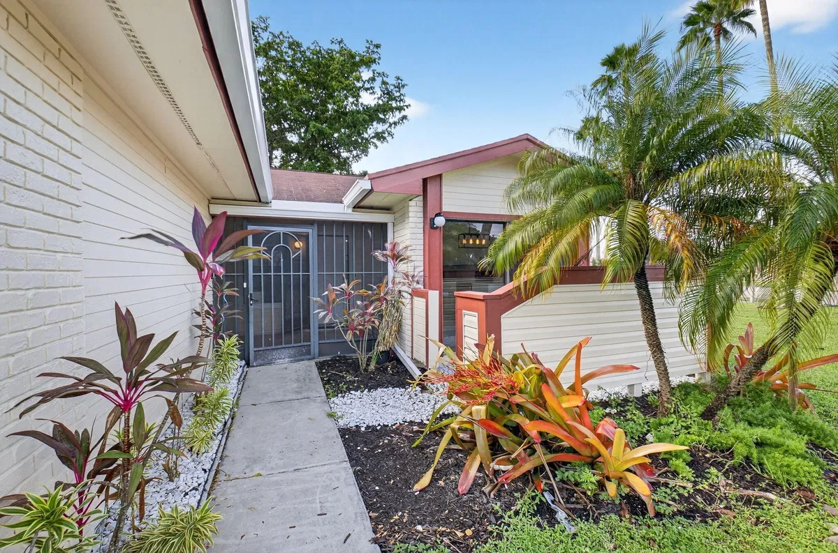 Residence photo 4
