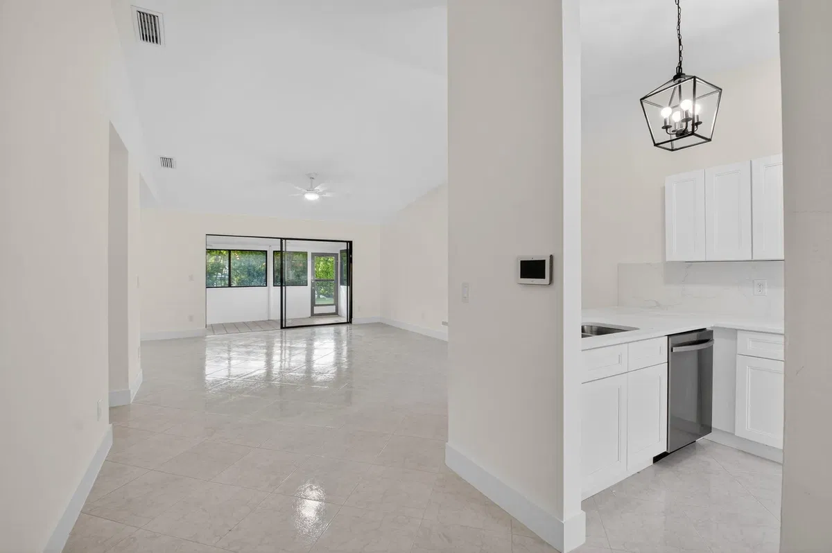 Residence photo 7