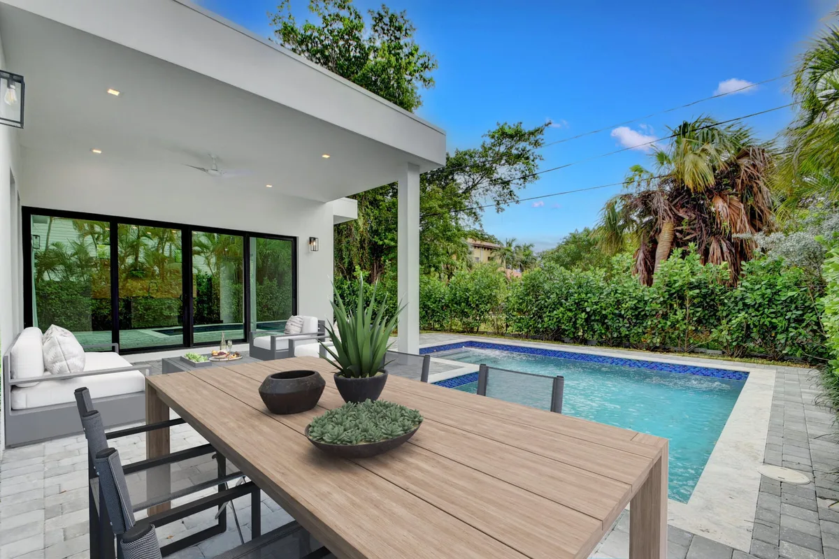 SoSo West Palm Beach Residence