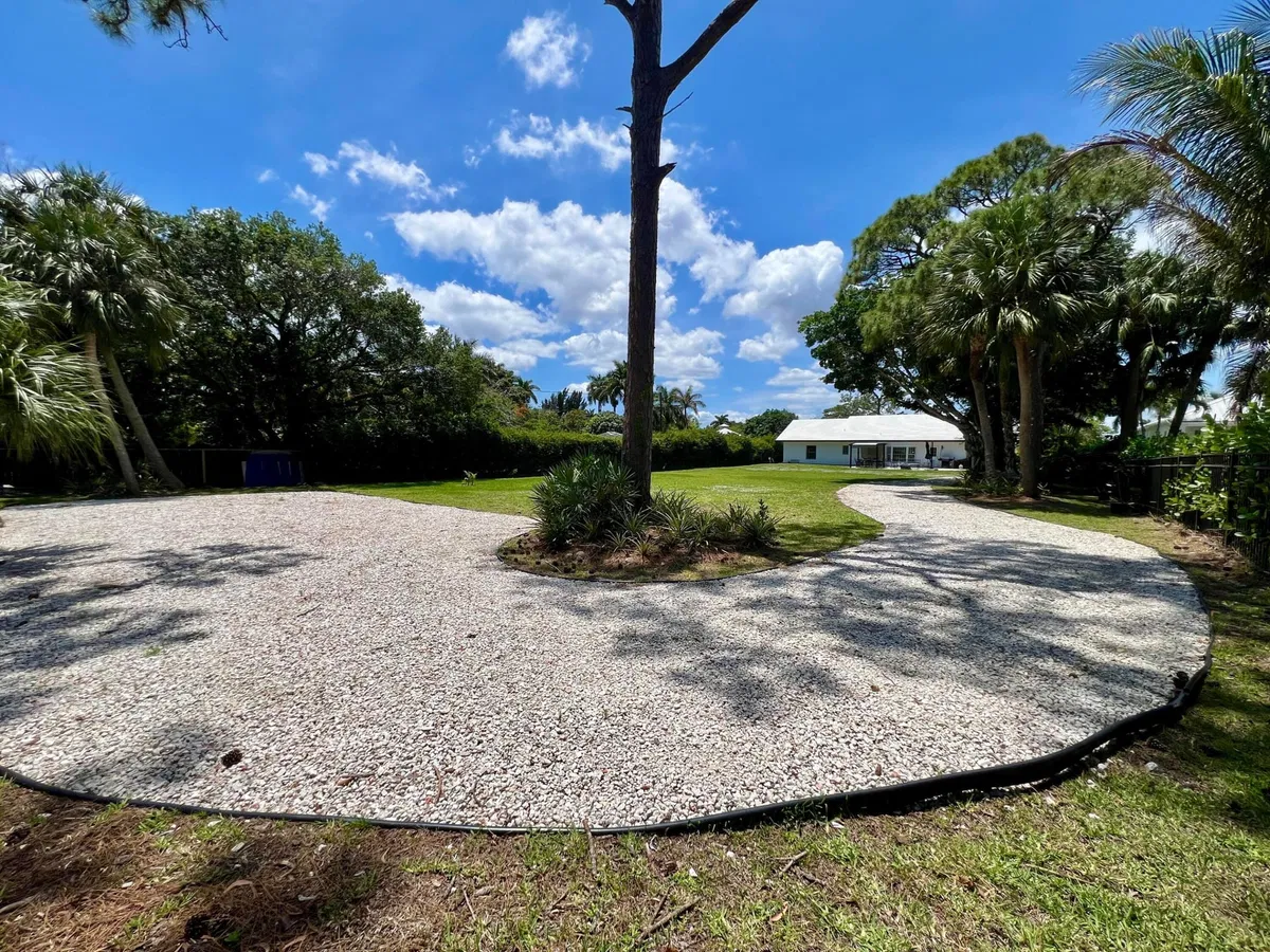 Residence photo 31