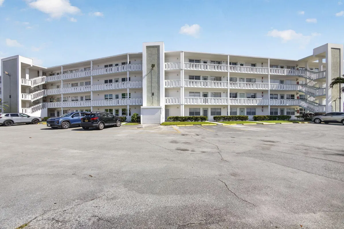 Residence photo 28