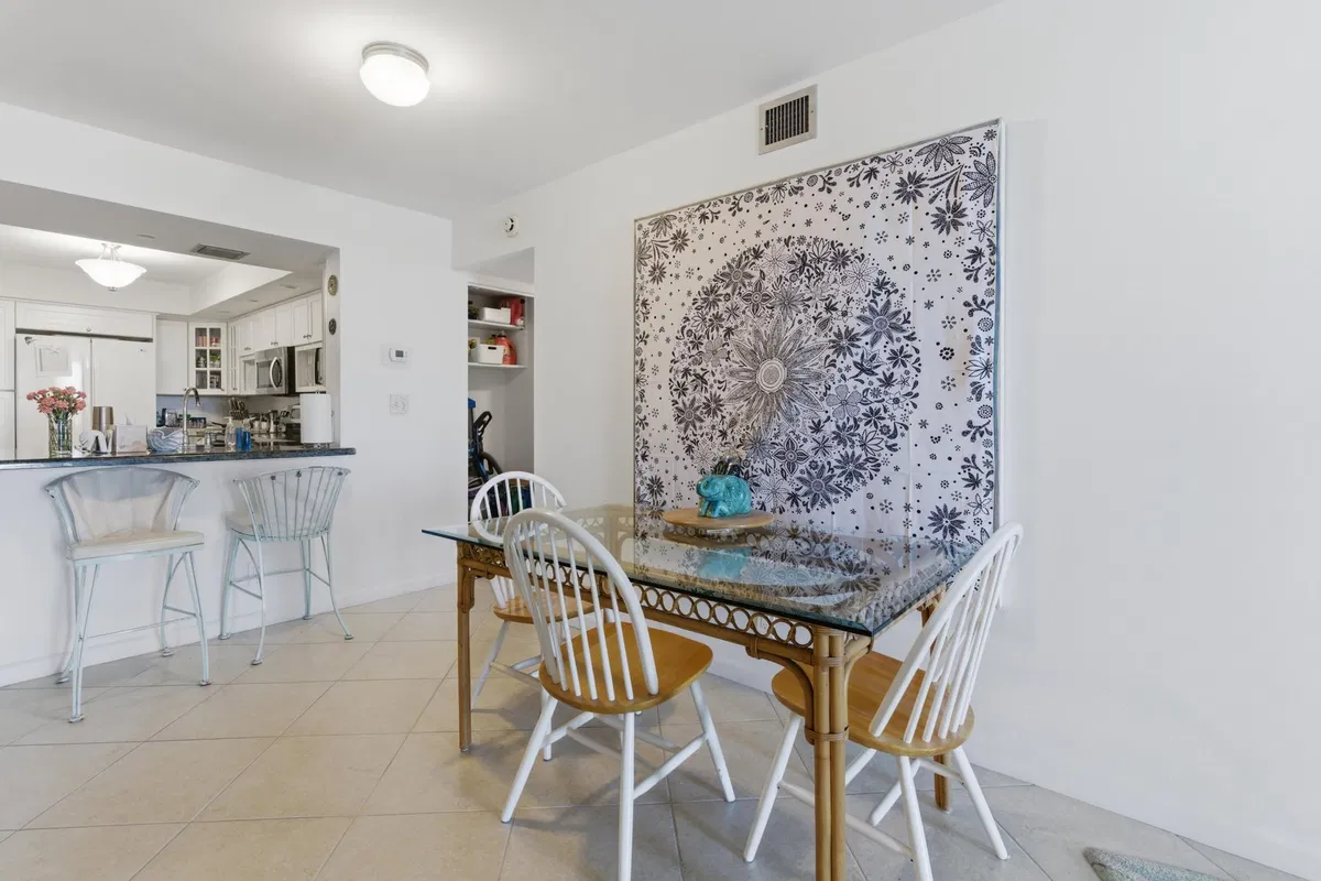 Unit Apt 4e photo 13