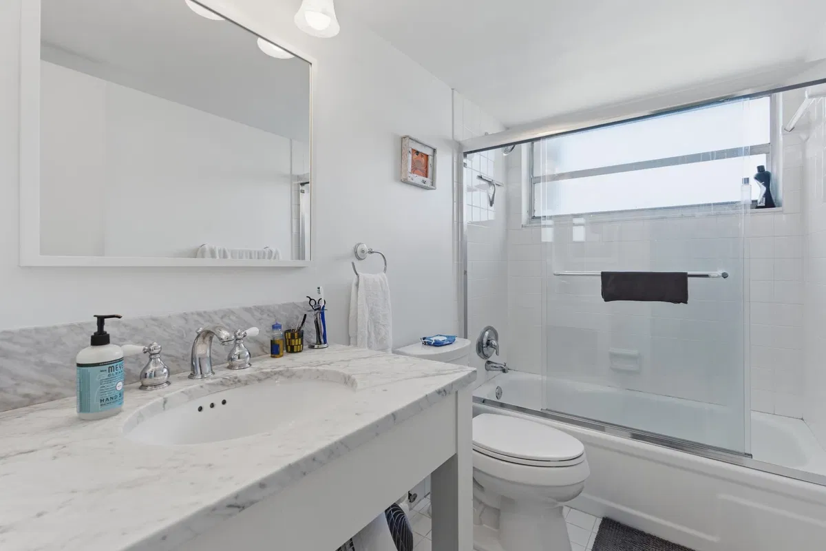 Unit Apt 4e photo 25