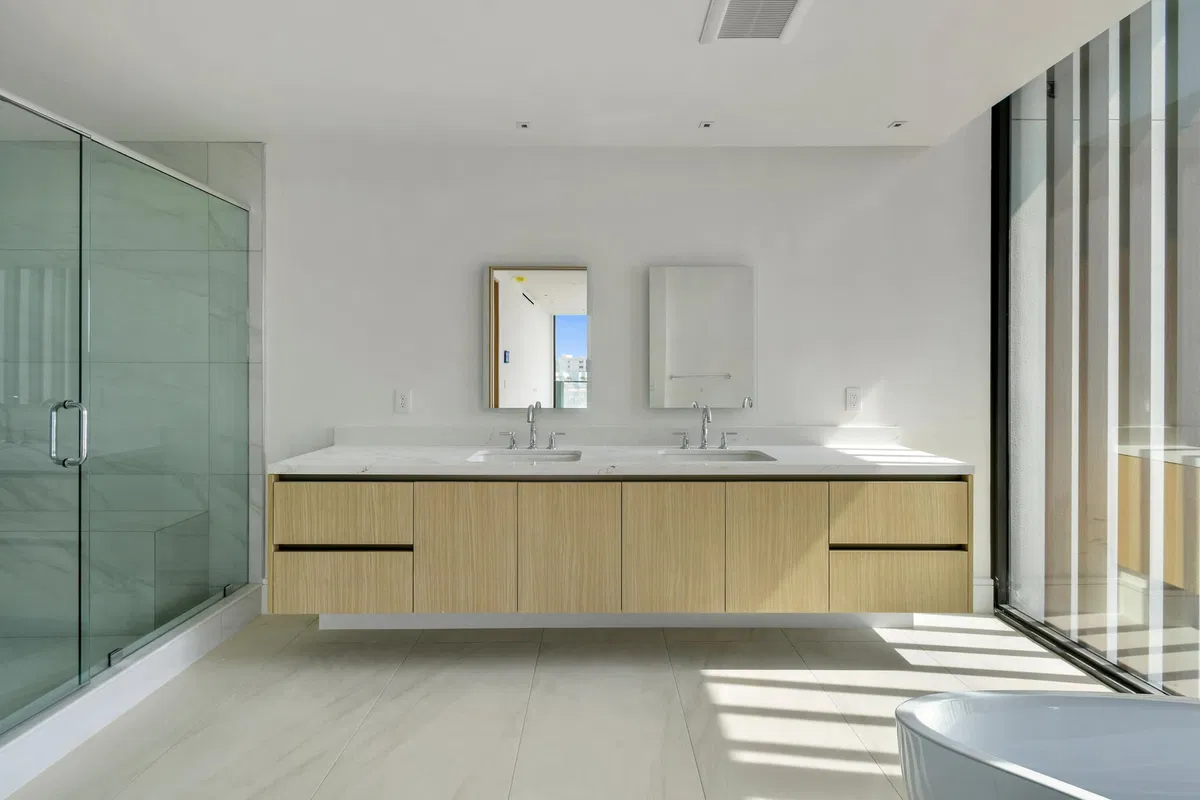 Forte Luxe Unit 6 photo 4