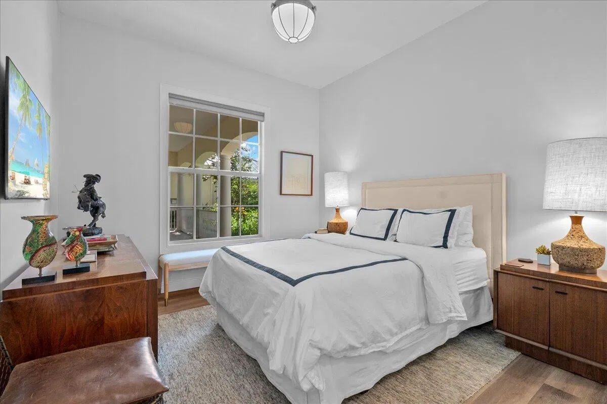 Residence photo 22