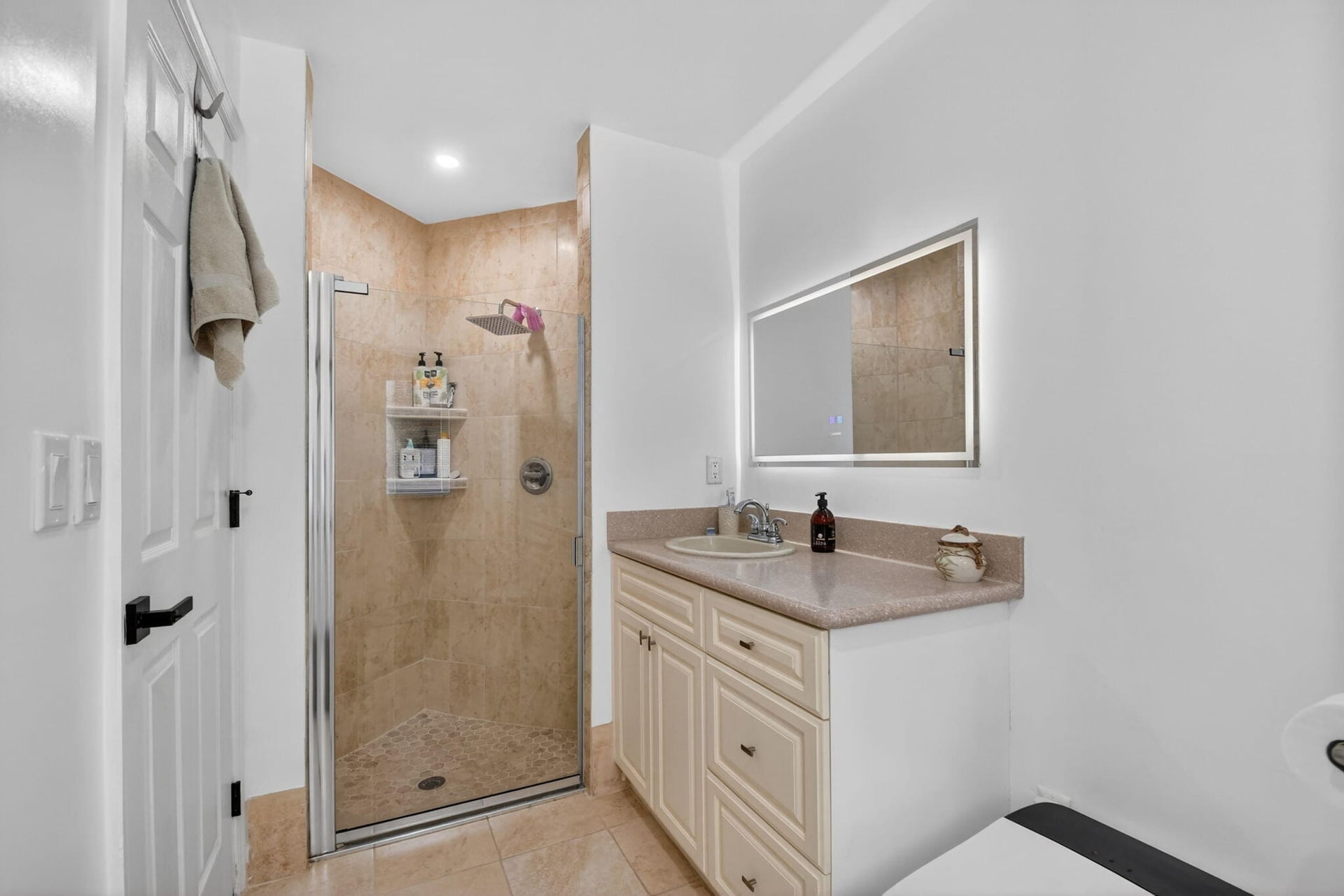  Residence photo 22