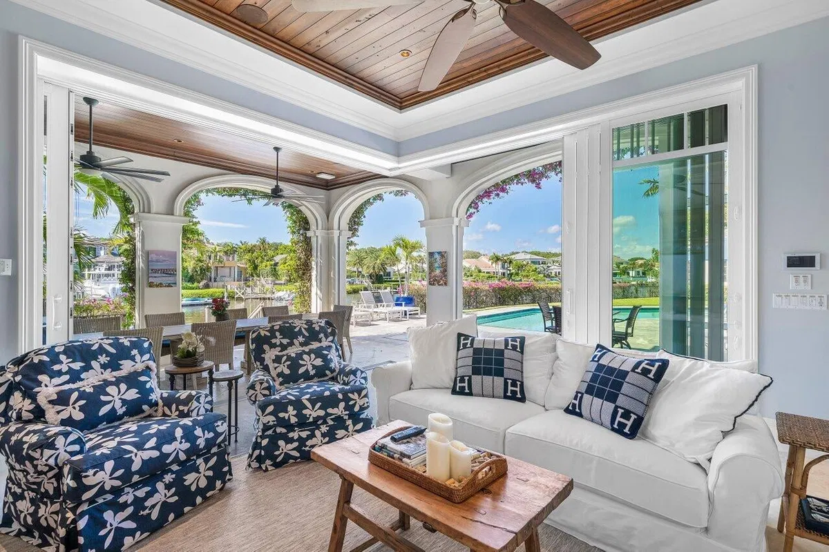 Admirals Cove Residence photo 16