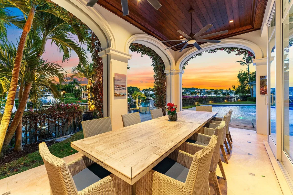Admirals Cove Residence photo 31