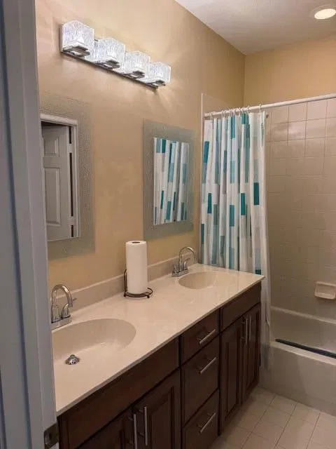 Residence photo 16