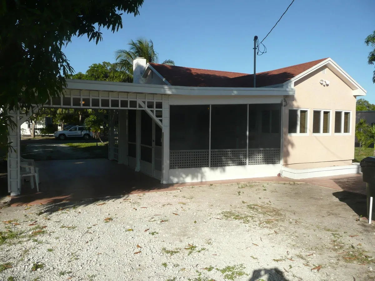 Residence photo 16