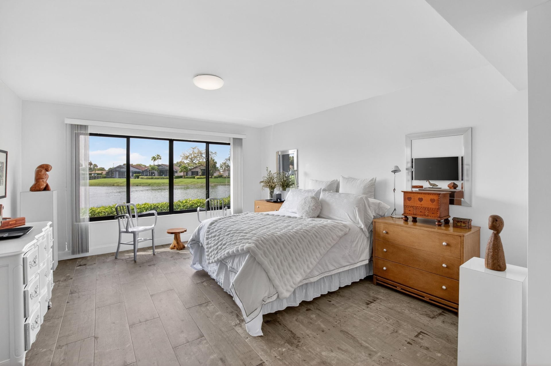 Unit 12601 photo 25