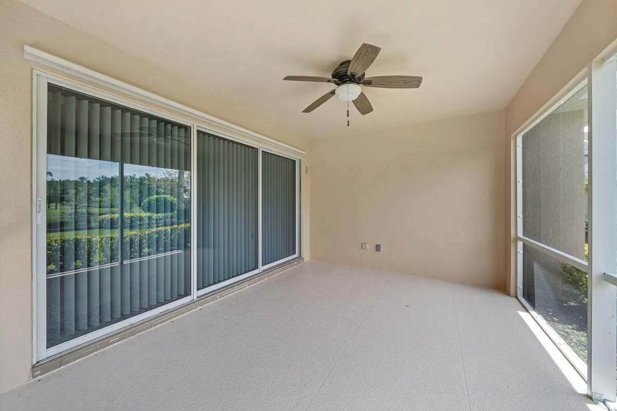Residence photo 4
