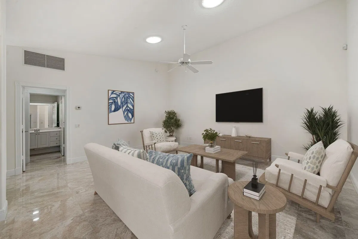 Residence photo 16