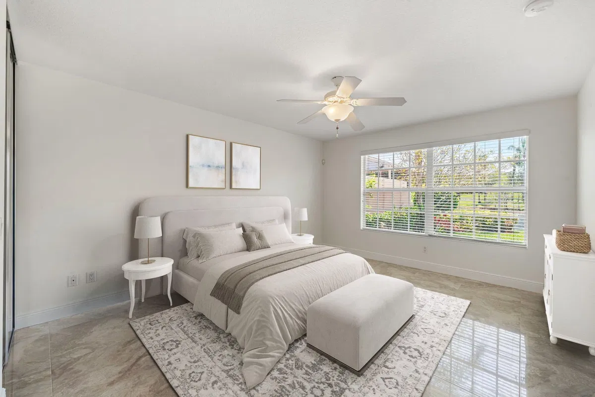 Residence photo 19
