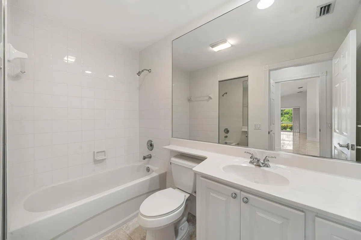 Residence photo 25
