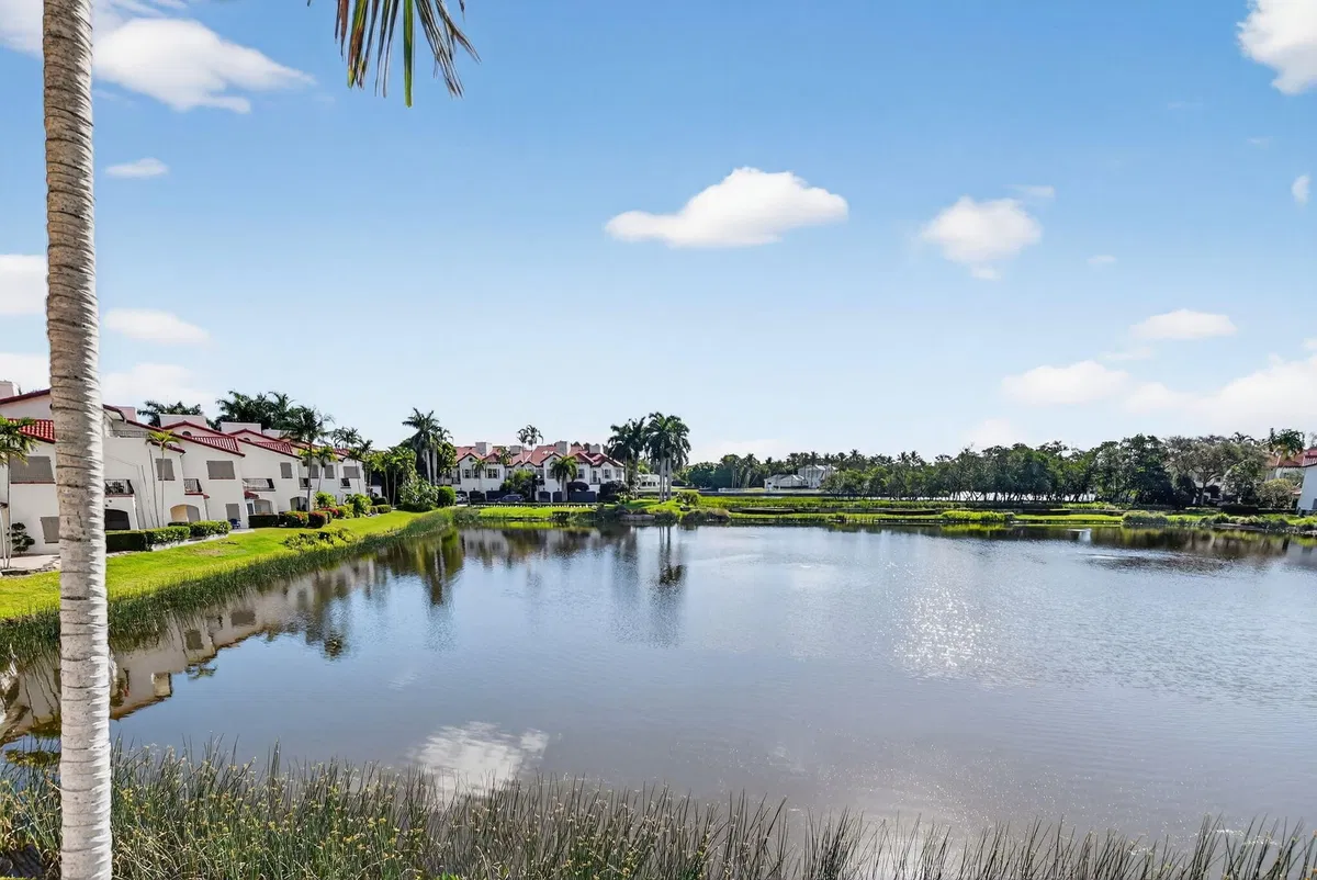 Palm Trail Delray Beach Residence photo 22