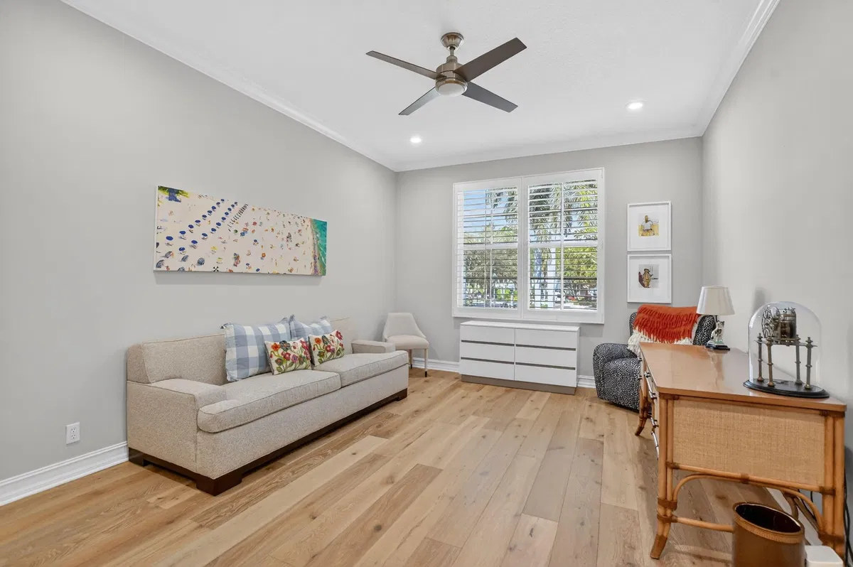 Palm Trail Delray Beach Residence photo 25