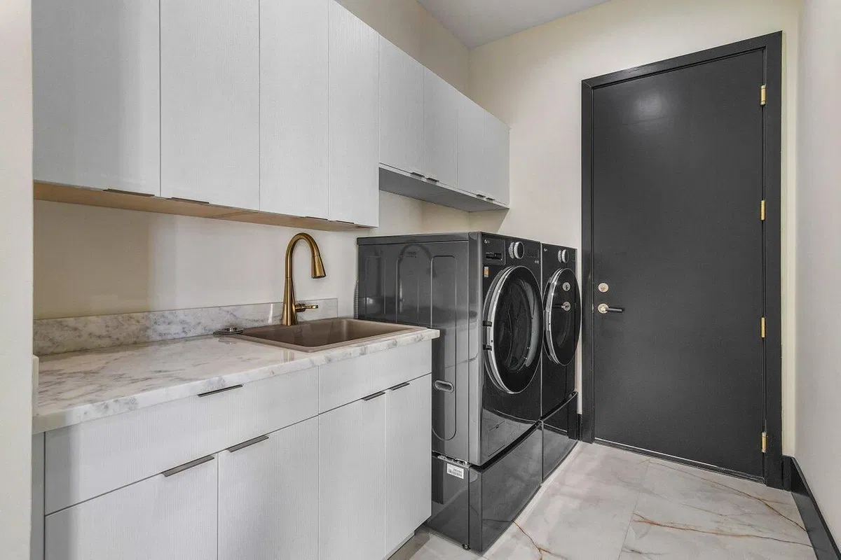 Residence photo 34