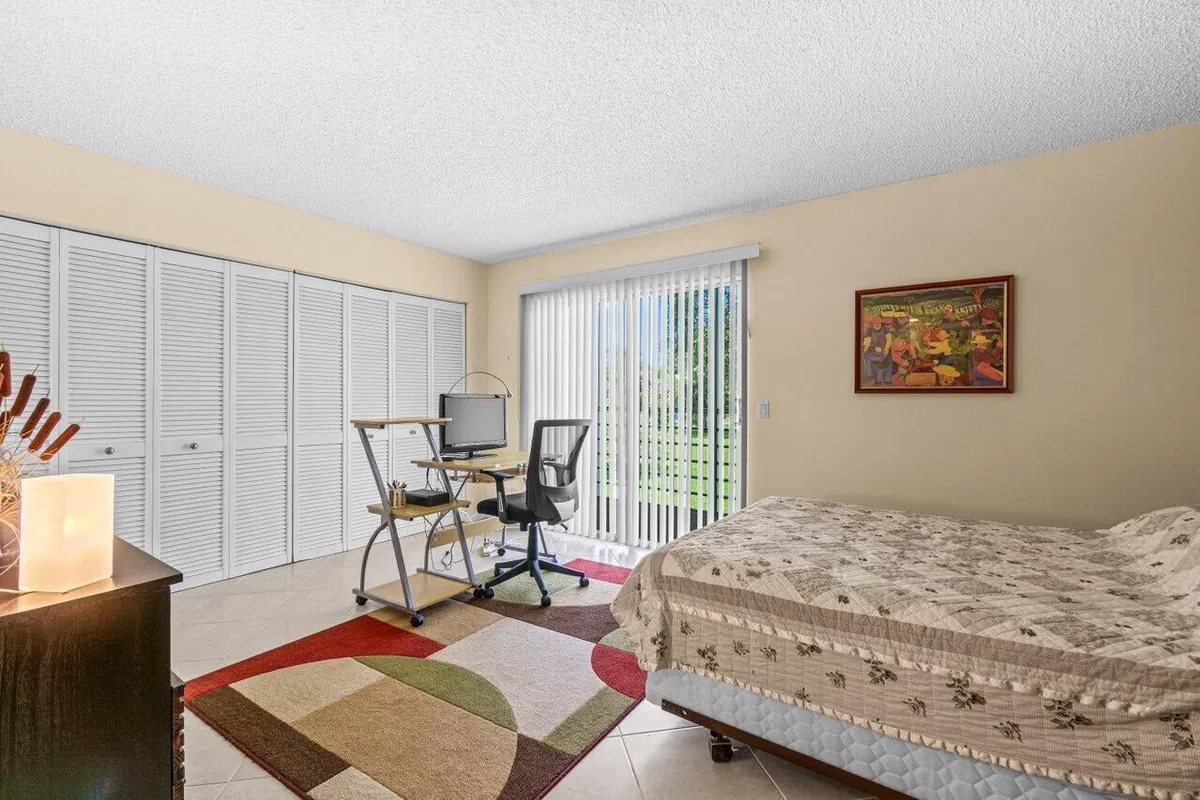  Unit 68 photo 13