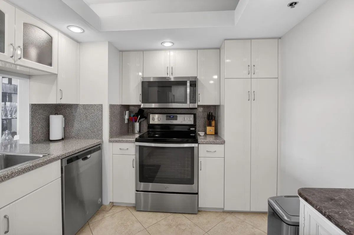 Le Club II Highland Beach Unit 301 photo 10