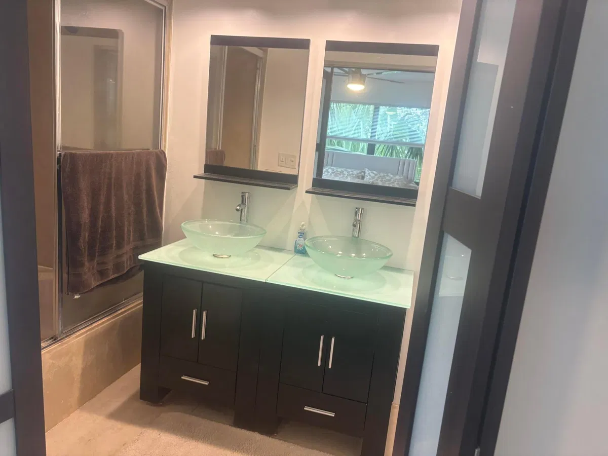 Unit 225 photo 13