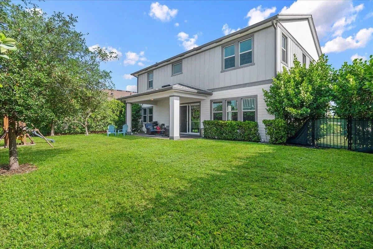 Residence photo 28