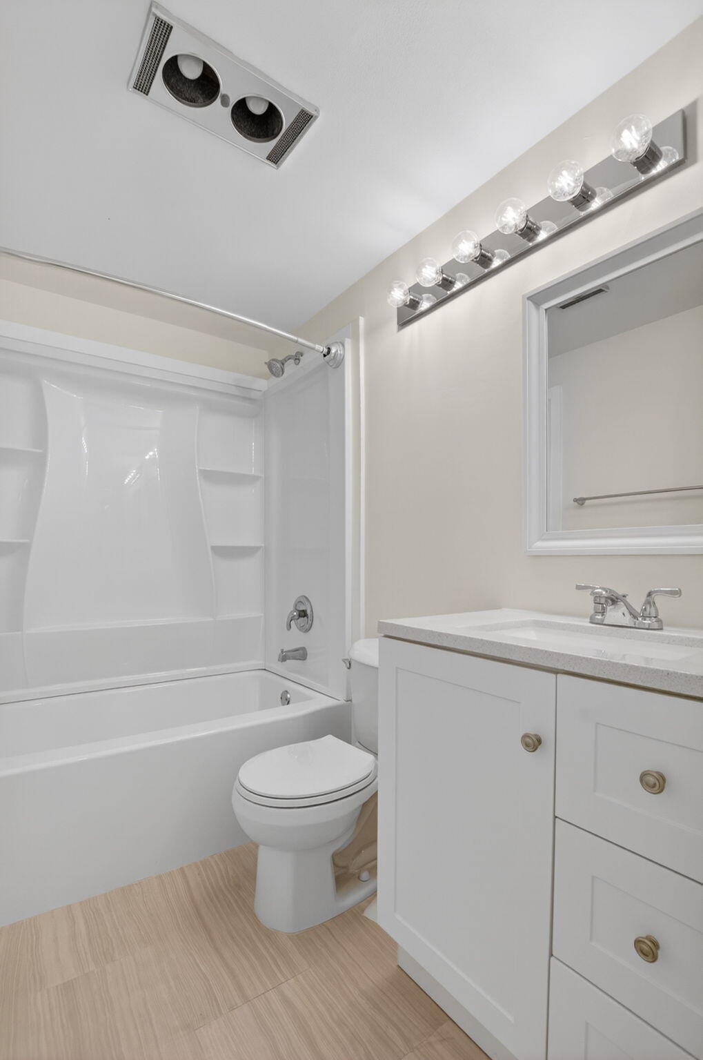 Unit 107 photo 16