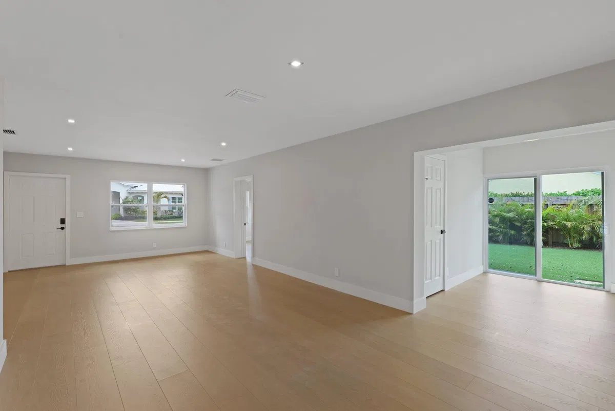 Residence photo 22