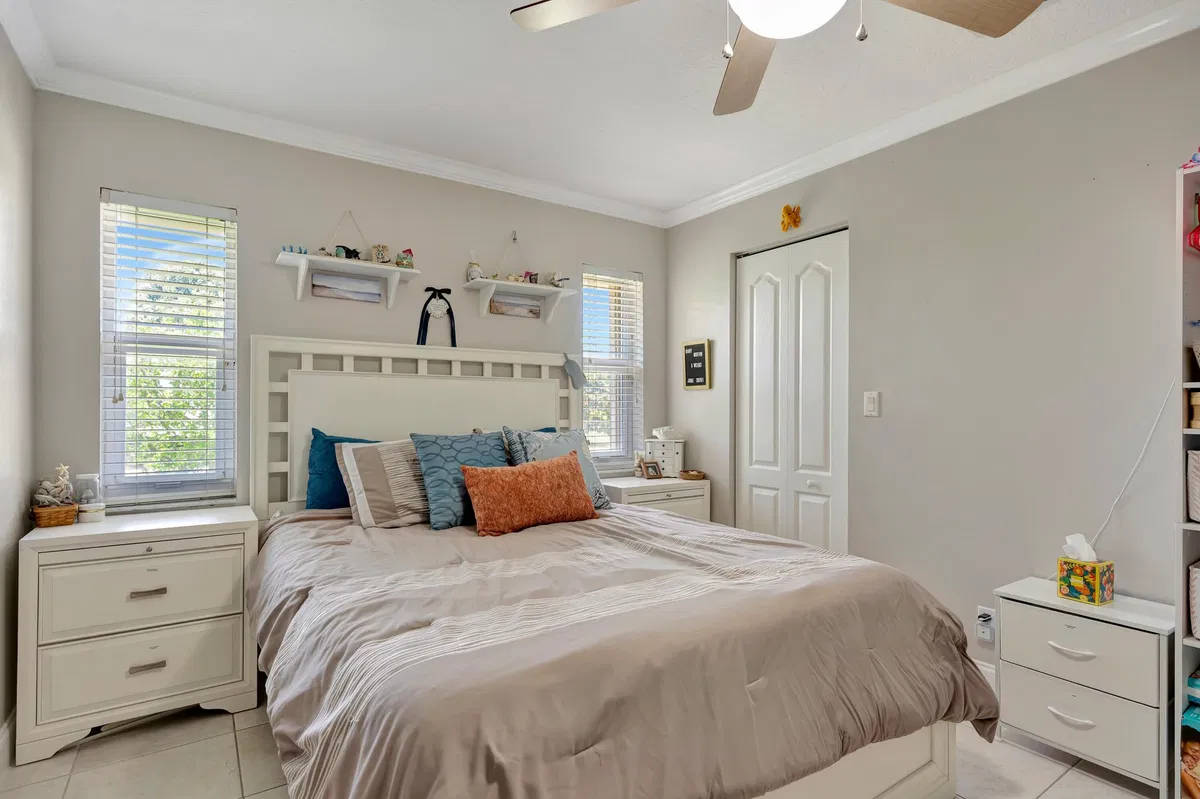  Residence photo 31