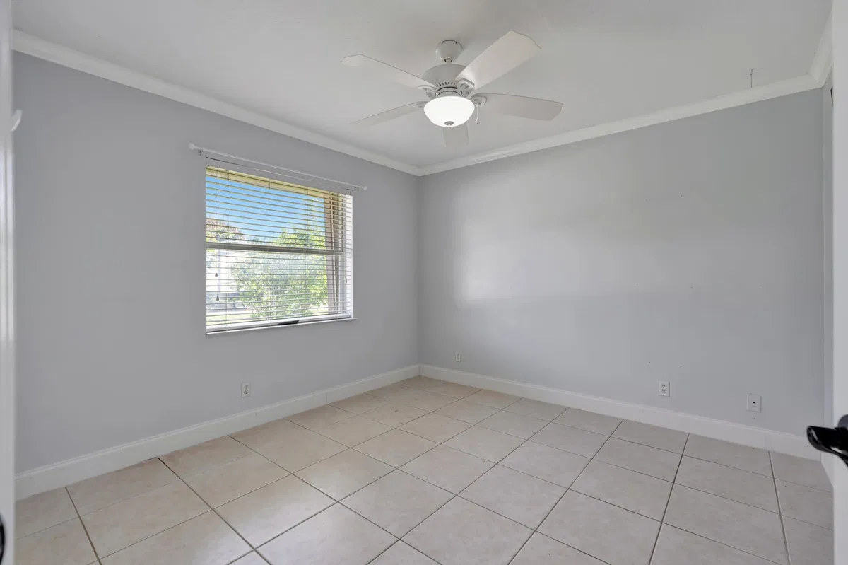  Residence photo 37