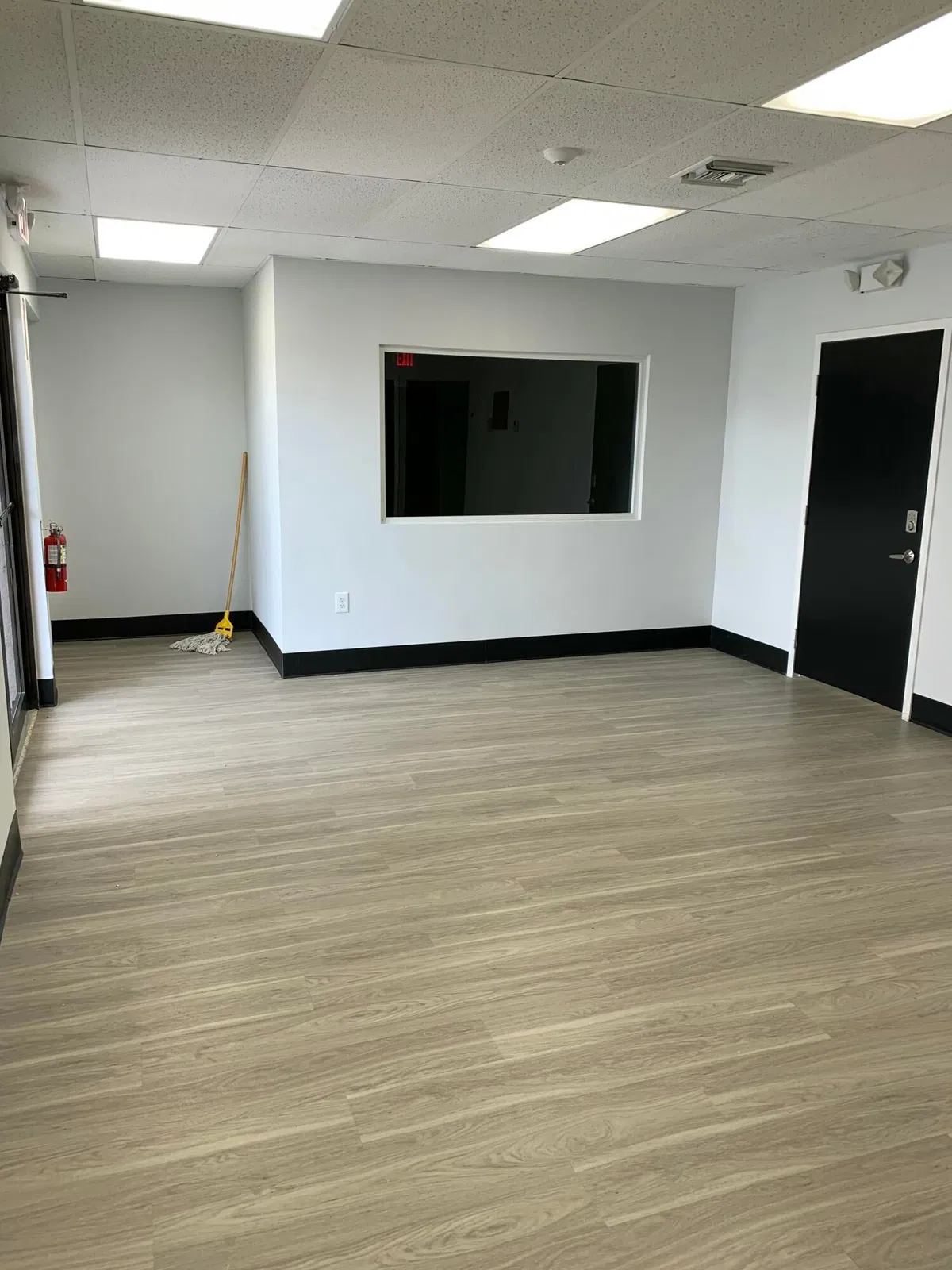 Unit 100-213 photo 10