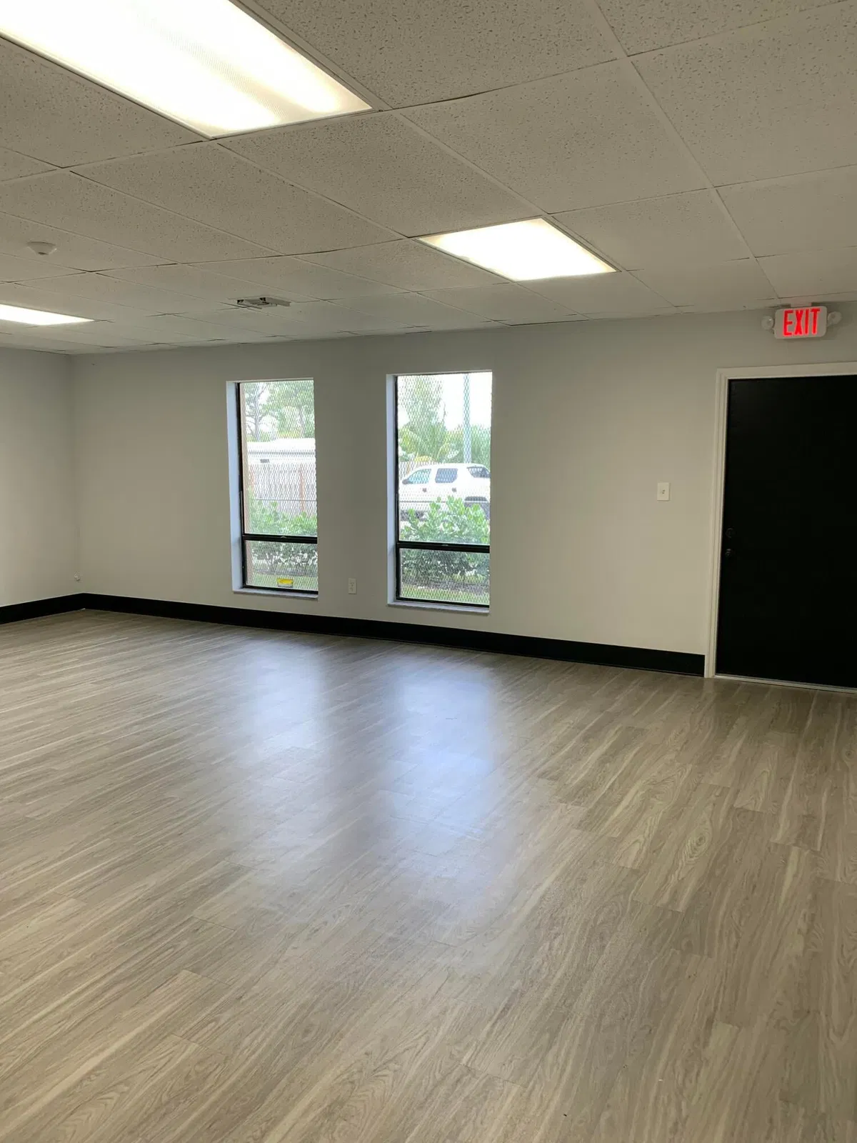 Unit 100-213 photo 13