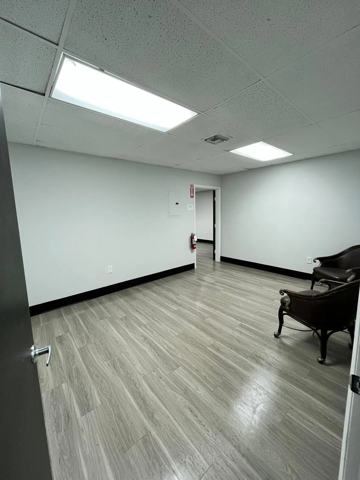 Unit 100-213 photo 22