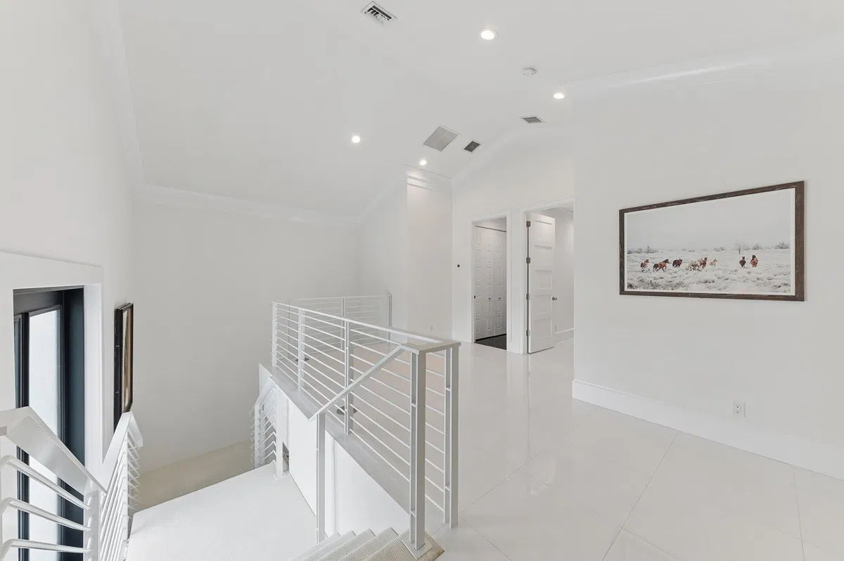  Residence photo 22