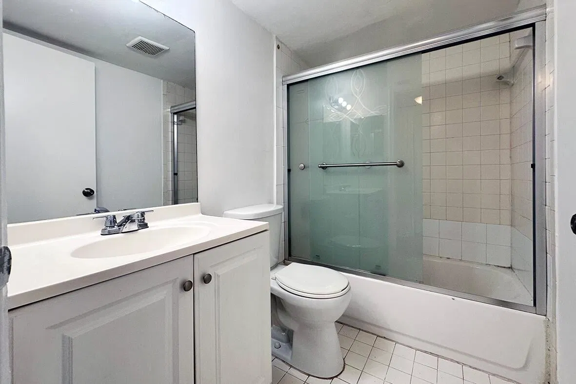 Unit 105 photo 13