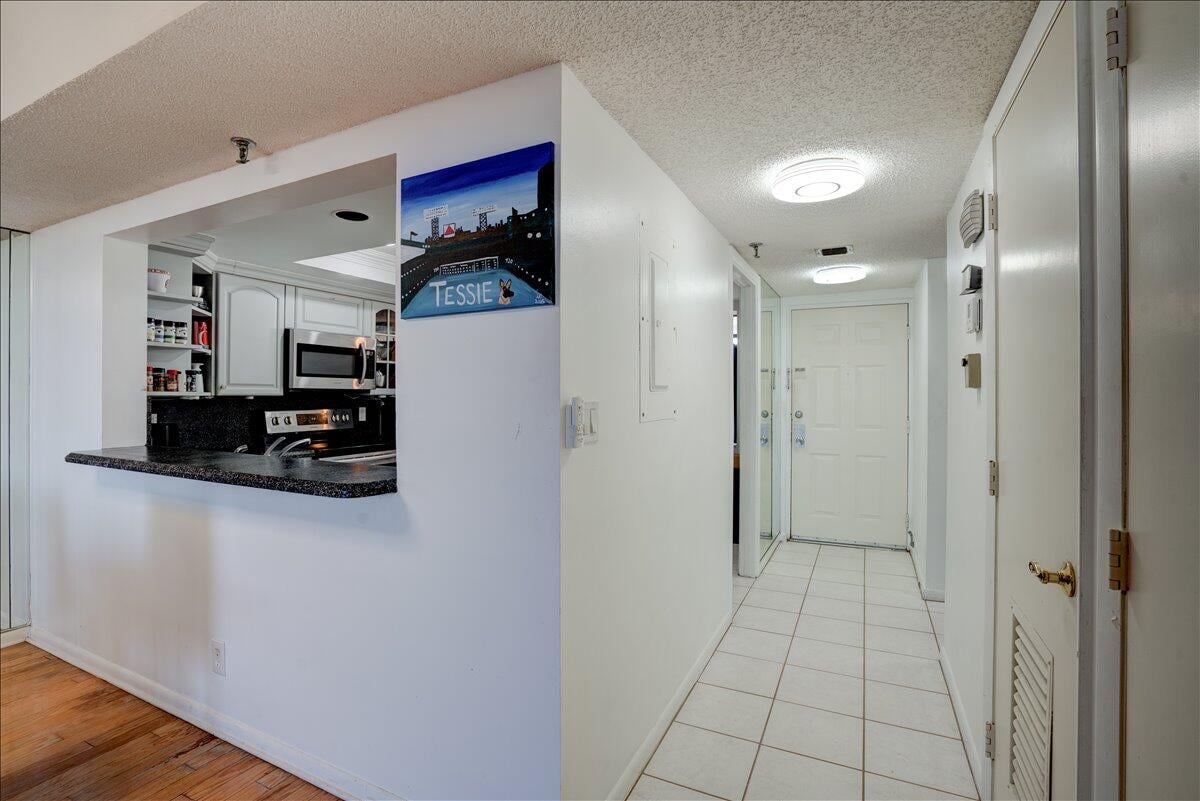 Unit 515 photo 13
