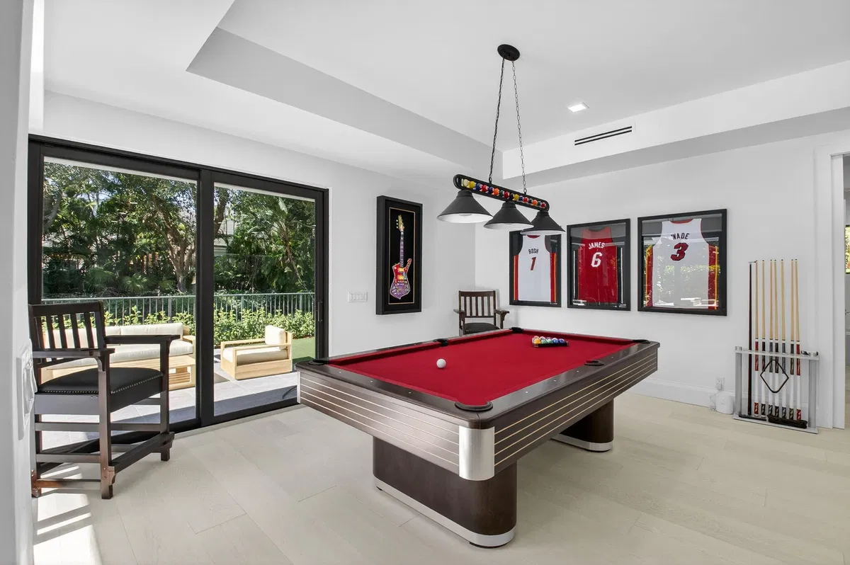Woodfield Country Club Residence photo 16