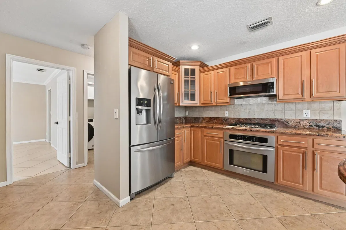 Residence photo 4