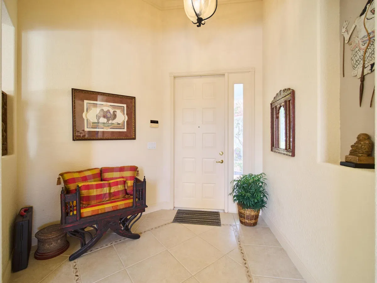 Residence photo 4