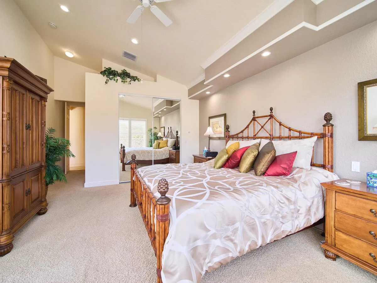 Residence photo 19