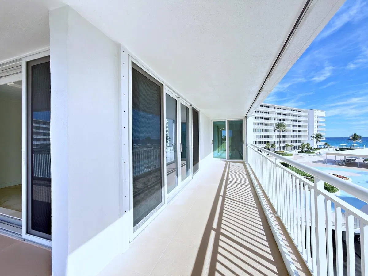 Barclay Condo Unit 410 photo 25