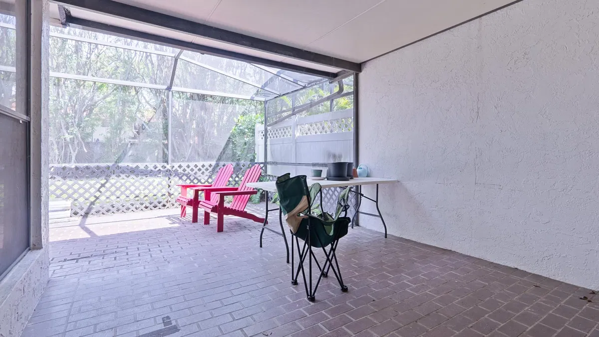 Residence photo 22