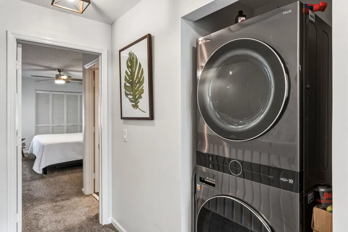 Unit 34 photo 28