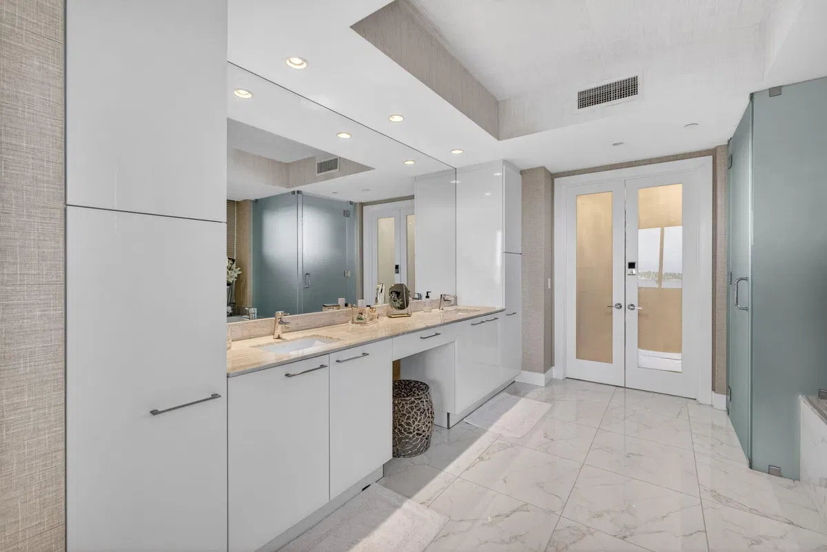 Water Club North Palm Beach Unit 501 photo 31