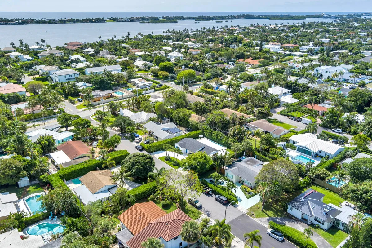 SoSo West Palm Beach Residence photo 34