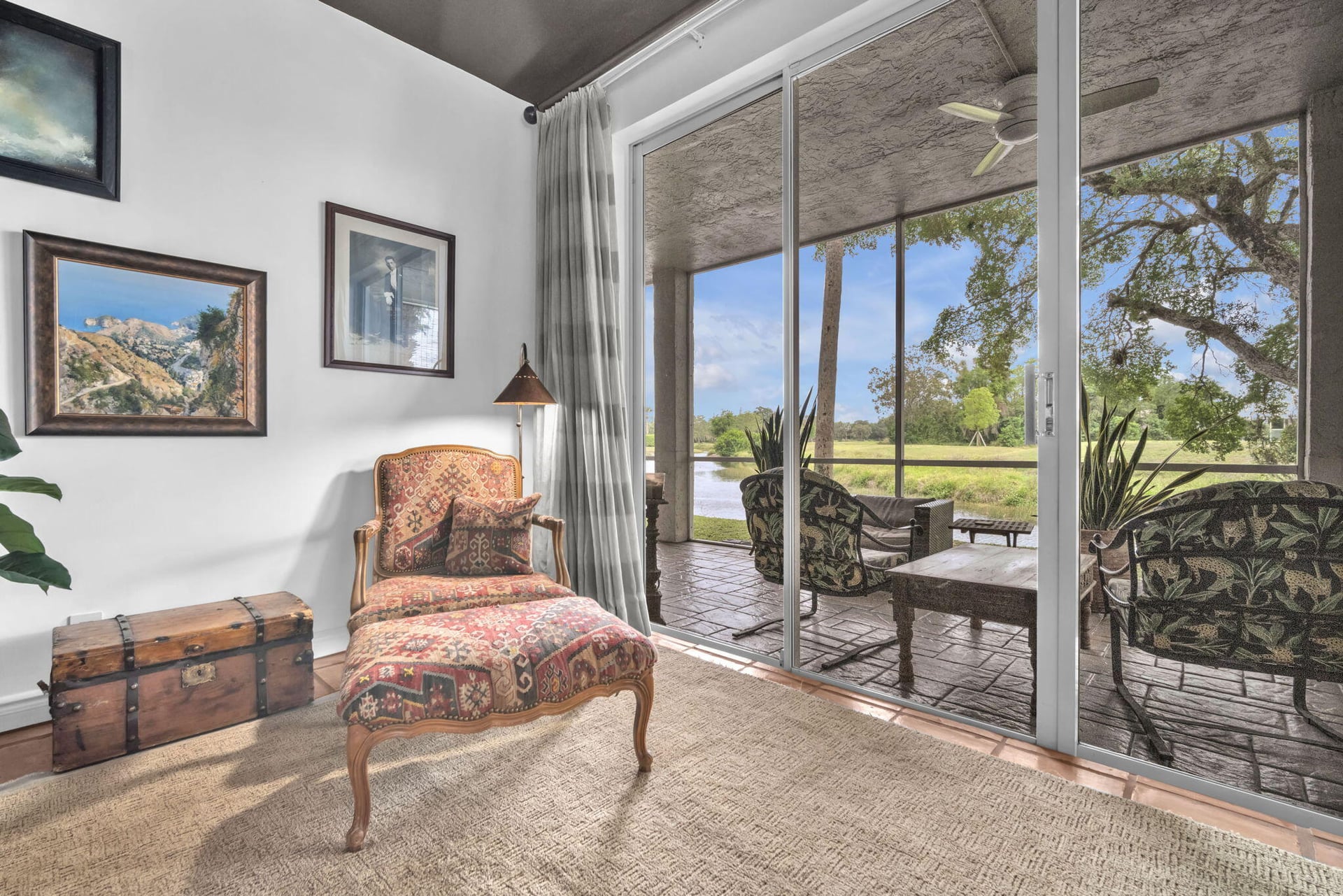 First Fairway Residence photo 16