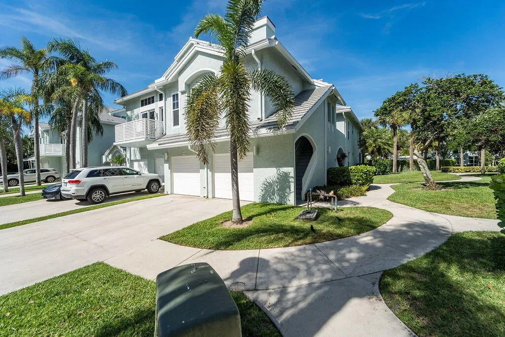 Residence photo 31